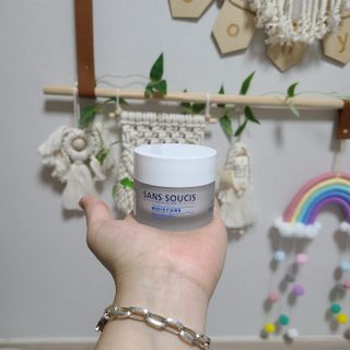 산수시 아쿠아 베네핏 24h 수부지 물광 속건조 수분크림 50ml — 5점을 준 리뷰어가 2021년 6월 올린 사용 사진