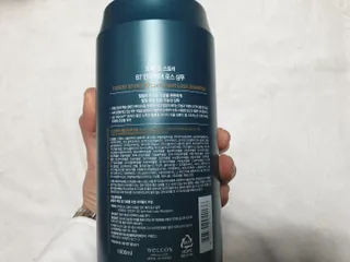 [포레스트스토리] 탈모증상완화 샴푸 1,000ml — 4점을 준 리뷰어가 2022년 3월 올린 사용 사진