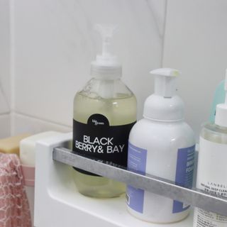 빅그린 니치 퍼퓸 바이옴바디워시 500ml(상탈, 블랙베리&베이, 블랑쉐 3종 중 택1) — 5점을 준 리뷰어가 2022년 7월 올린 사용 사진