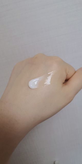 셀프 모이스처라이징 프로텍션 크림 셀프 모이스처라이징 프로텍션크림 — 5점을 준 리뷰어가 2022년 4월 올린 사용 사진