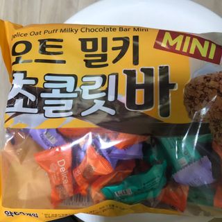 델리스 오트 밀키 초콜릿 바 — 4점을 준 리뷰어가 2022년 4월 올린 사용 사진