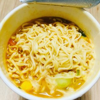 NISSIN 닛신 컵누들  4종 - 씨푸드오리지날, 씨푸드 스파이시, 씨푸드 커리, 씨푸드 XO소스 — 5점을 준 리뷰어가 2023년 1월 올린 사용 사진