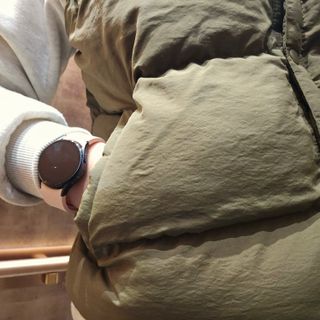 다운블로우 [카키]179번지 여자 하이넥 스트링 패딩 조끼 베스트 YAN 7800 — 5점을 준 리뷰어가 2024년 12월 올린 사용 사진
