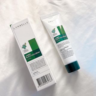 랑벨 랑바이오 블랙 시카 크림 50ml(블랙비 프로폴리스, 시카 4종, 판테놀 10 함유) — 5점을 준 리뷰어가 2022년 7월 올린 사용 사진