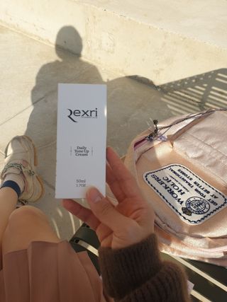 렉스리 데일리 톤업 크림 Rexri Daily Tone Up Cream — 5점을 준 리뷰어가 2022년 10월 올린 사용 사진