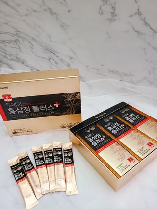 서울약사신협_투데이홍삼정플러스스틱_10g x 30포 — 5점을 준 리뷰어가 2021년 2월 올린 사용 사진