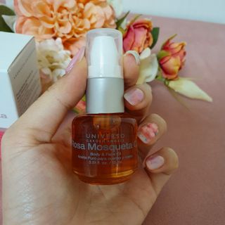 유니베르소 로즈힙 오일 15ml — 5점을 준 리뷰어가 2021년 4월 올린 사용 사진