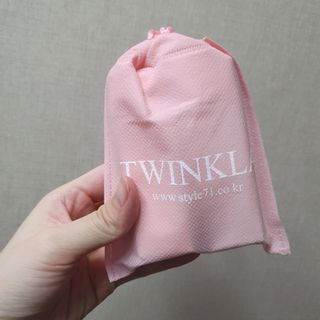 [트윙클라] 안티멜라 수딩 워터밤+안티링클 샤이닝 멀티밤 — 5점을 준 리뷰어가 2022년 6월 올린 사용 사진