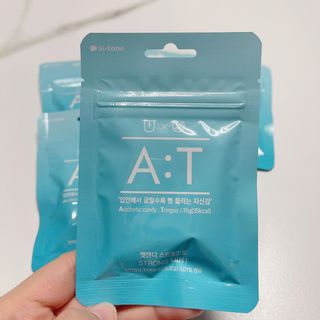 입 냄새 완화에 도움을 주는 에티켓 캔디 앳캔디 스트롱민트 — 5점을 준 리뷰어가 2021년 2월 올린 사용 사진