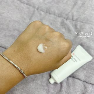 리더스코스메틱 리더스 카밍 바이오틱스 #1등 진정 기획세트 [에센스 워터150ml + 크림 마스크80ml] — 4.5점을 준 리뷰어가 2022년 9월 올린 사용 사진