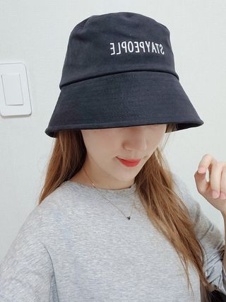 [스테이피플] STAYPEOPLE BUCKET HAT (BLACK) — 5점을 준 리뷰어가 2022년 9월 올린 사용 사진