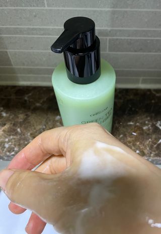 프리마인 메이크업과 들뜨는 각질까지 한방에 깐달걀로! 순하기까지한 셀베이스 그린티클렌저(200ml) — 5점을 준 리뷰어가 2023년 1월 올린 사용 사진