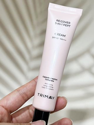 트리마이 3가지 기능을 동시에 느낄 수 있는 Color Control Change, 리커버리 3인1 펩트 CCC 크림 — 5점을 준 리뷰어가 2022년 11월 올린 사용 사진
