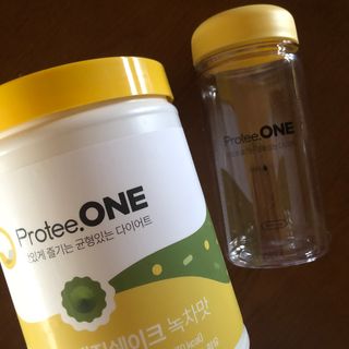 프로티원 단백질쉐이크 녹차맛 2주분 1통+보틀 — 5점을 준 리뷰어가 2021년 5월 올린 사용 사진