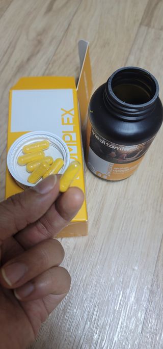 메디타민 비타민B 컴플렉스 — 5점을 준 리뷰어가 2021년 4월 올린 사용 사진