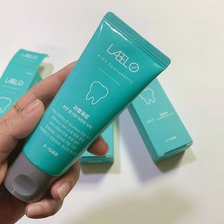 치과에서 쓰는 치약 _ 라벨제로 저불소 꼬마, 키즈, 유아, 베이비, 주니어 안전한 어린이치약 — 5점을 준 리뷰어가 2022년 11월 올린 사용 사진