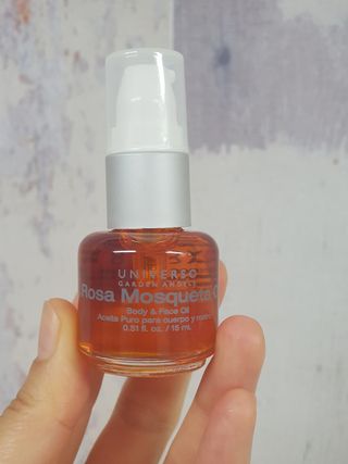유니베르소 로즈힙 오일 15ml — 5점을 준 리뷰어가 2021년 5월 올린 사용 사진