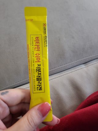 자연에온 경남제약 비타민 쉬머 저분자콜라겐 20g x 30포 — 5점을 준 리뷰어가 2021년 12월 올린 사용 사진