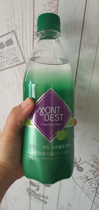 몽베스트 Montbest with Sparkling water Lime20병 — 5점을 준 리뷰어가 2021년 10월 올린 사용 사진