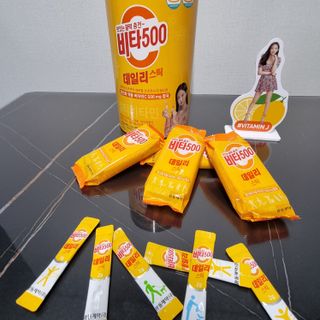 광동생활건강 [광동] 제니비타민C 비타500데일리스틱 180포+제니등신대+제니스티커 — 5점을 준 리뷰어가 2021년 12월 올린 사용 사진