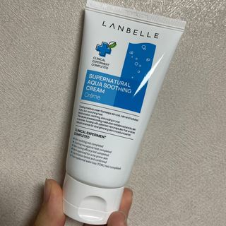 랑벨 수퍼내츄럴 아쿠아 수딩 크림 100ml — 4.5점을 준 리뷰어가 2022년 6월 올린 사용 사진