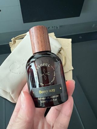 유쏘풀 익스프레 드 퍼퓸 50ml 4종  [세인트 모리츠] [베리섹시] [상탈 세콰이아] [엠포리아 코튼] 중 택 1 — 5점을 준 리뷰어가 2022년 3월 올린 사용 사진