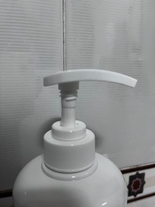 프리[닥터문] 유산균 락토케어 질경초 여성청결제 1000ml (젤타입) — 5점을 준 리뷰어가 2022년 9월 올린 사용 사진