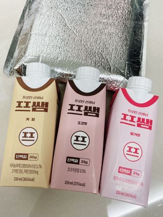 파워풀엑스 [프쌤] 더 맛있고 강력해진 고단백 음료 3종 (초코맛,딸기맛,커피맛) — 5점을 준 리뷰어가 2023년 1월 올린 사용 사진