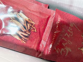 서울약사신협_프리미엄 6년근 홍삼진액_70mlx30포 — 5점을 준 리뷰어가 2021년 2월 올린 사용 사진
