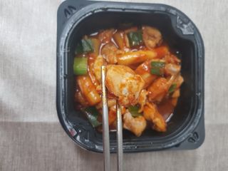 한성기업 무볼레 닭떡볶이+해물떡볶이 2종 세트 — 5점을 준 리뷰어가 2021년 10월 올린 사용 사진