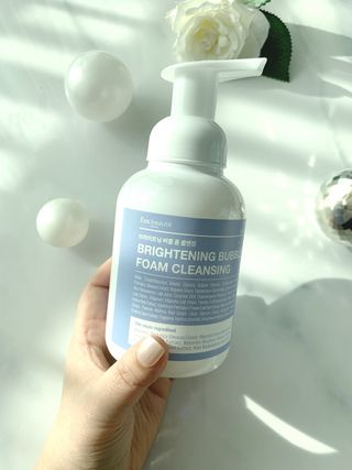 약손명가코스메틱 에오스보떼 브라이트닝 버블 폼 클렌징 300ml — 5점을 준 리뷰어가 2022년 3월 올린 사용 사진