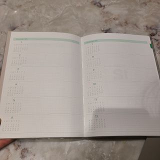리훈 2024다이어리 아이라이크 모눈다이어리 — 5점을 준 리뷰어가 2023년 9월 올린 사용 사진