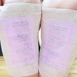 [레제르] 아로마 수액패치 발패치 30매입 -라벤더향/유칼립투스향/대나무향 — 5점을 준 리뷰어가 2022년 5월 올린 사용 사진