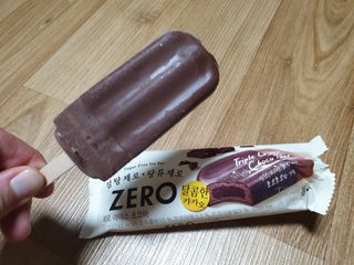 ZERO (초콜릿 칩 쿠키, 카카오 케이크, 후르츠 젤리, 아이스 콜라, 아이스 초코바) — 5점을 준 리뷰어가 2022년 6월 올린 사용 사진