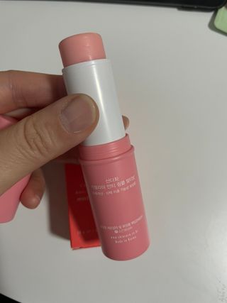 스킨큐어 산다화 카멜리아 안티 링클 멀티밤 — 5점을 준 리뷰어가 2022년 4월 올린 사용 사진