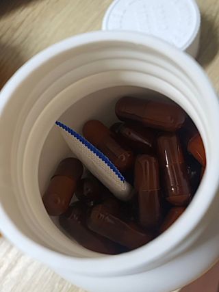 프리마인 홍삼의 강력한 에너지, 이제는 흡수율을 높인 최첨단 캡슐로 간편하게 초고속 충전하세요. — 5점을 준 리뷰어가 2022년 12월 올린 사용 사진