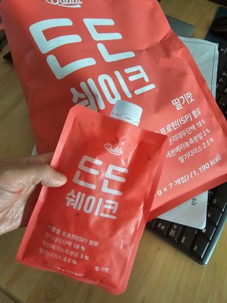[덜다] 든든 식물성 단백질 쉐이크 40g X 7입 (곡물/딸기) — 5점을 준 리뷰어가 2023년 8월 올린 사용 사진