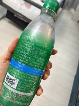 몽베스트 Montbest with Sparkling water Plain 20병 — 5점을 준 리뷰어가 2021년 11월 올린 사용 사진