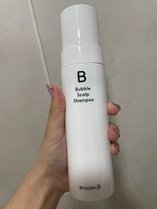 블룸비 거품 두피 샴푸 — 2.5점을 준 리뷰어가 2022년 7월 올린 사용 사진