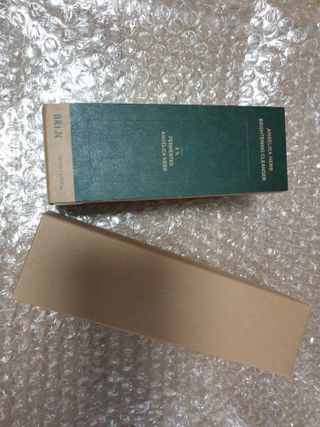 풀무원 브리엔 엔젤리카 허브 브라이트닝 클렌저+전용펌프 — 5점을 준 리뷰어가 2021년 3월 올린 사용 사진