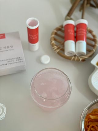 [슬림드랍 석류맛] 건기식 다이어트 보조제 겸 비타민 — 5점을 준 리뷰어가 2022년 1월 올린 사용 사진