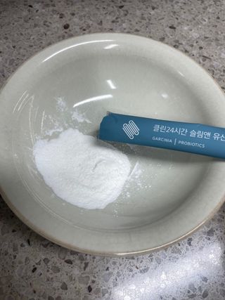클린24시간 슬림앤유산균 1박스 (3.5g X 15포) — 4.5점을 준 리뷰어가 2022년 11월 올린 사용 사진