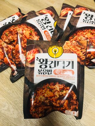 한성기업 무볼레 왕건더기 볶음밥 묵은지삼겹살 — 4.5점을 준 리뷰어가 2021년 10월 올린 사용 사진