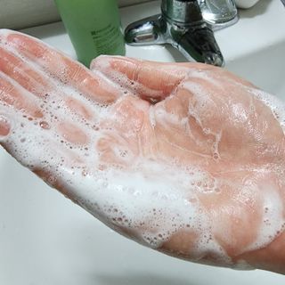프리마인 메이크업과 들뜨는 각질까지 한방에 깐달걀로! 순하기까지한 셀베이스 그린티클렌저(200ml) — 5점을 준 리뷰어가 2023년 1월 올린 사용 사진