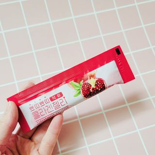헬스업_쁘띠쁘띠석류콜라겐젤리_20g x 14포 — 5점을 준 리뷰어가 2021년 2월 올린 사용 사진
