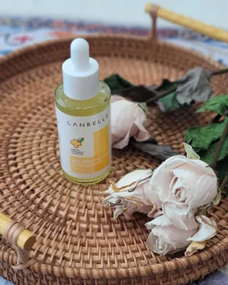 랑벨 비타 에너지 잡티 앰플 50ml 고농축 비타민, 저자극, 수분 촉촉, 미백 앰플 — 5점을 준 리뷰어가 2022년 3월 올린 사용 사진