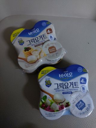 매일바이오 그릭요거트 오리지널 플레인 4개, 로스터리 커피믹스 4개 — 4점을 준 리뷰어가 2021년 12월 올린 사용 사진