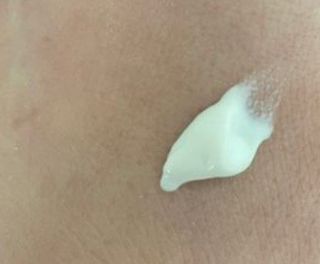 바노바기 코스메틱 바노바기 밀크씨슬 리페어 시카 선스크린 플러스 50ml — 5점을 준 리뷰어가 2023년 4월 올린 사용 사진