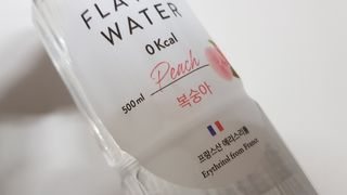 아쿠아스 플레이버워터 ★[아쿠아스] 제로칼로리 플레이버워터 복숭아/청포도 1BOX 20개입 — 4점을 준 리뷰어가 2021년 4월 올린 사용 사진