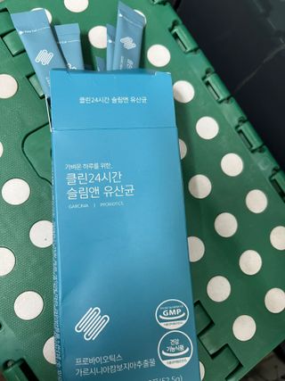 클린24시간 슬림앤유산균 1박스 (3.5g X 15포) — 3점을 준 리뷰어가 2022년 7월 올린 사용 사진